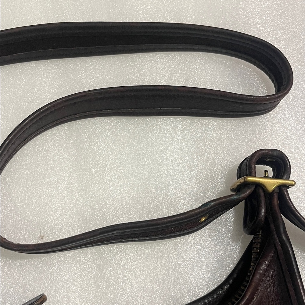 Vintage 90s Coach 9927 Willis Black Leather Crossbody Shoulder Bag Purse - Picture 2 of 5